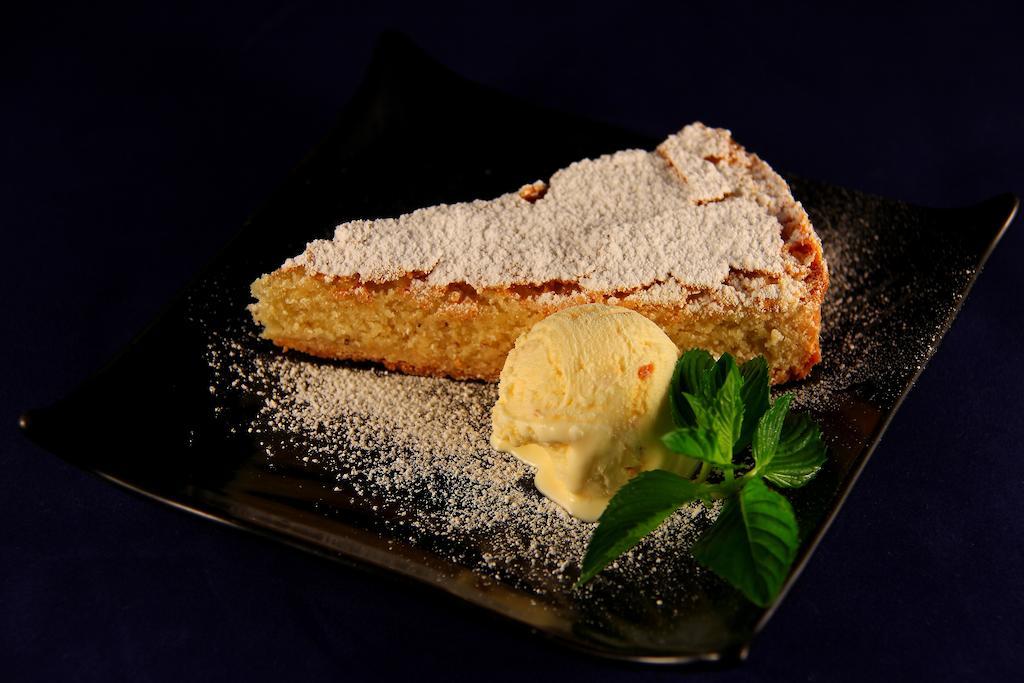 La Favorita Apricale B&B & Ristorante Екстер'єр фото